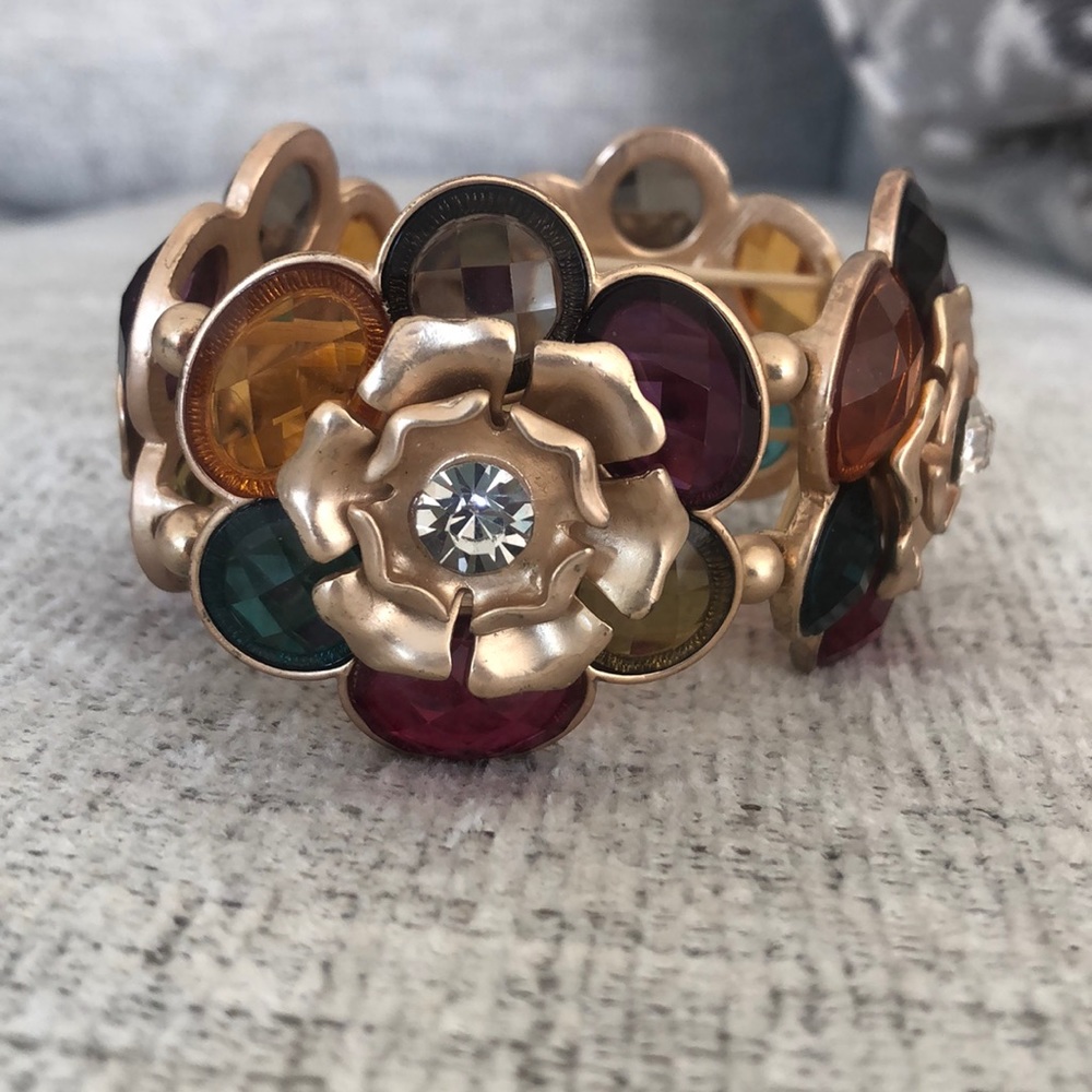 Flower, colorful, stretchy bracelet.